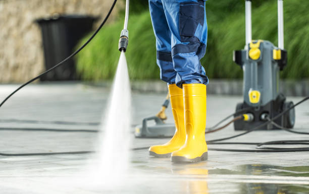 Best Deck Cleaning Services  in Tutwiler, MS