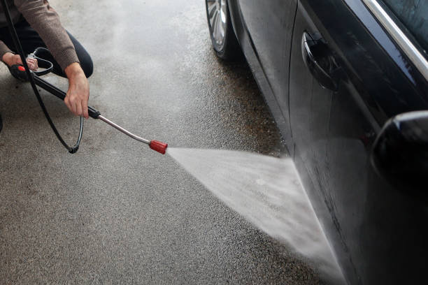 Best Garage Pressure Washing  in Tutwiler, MS